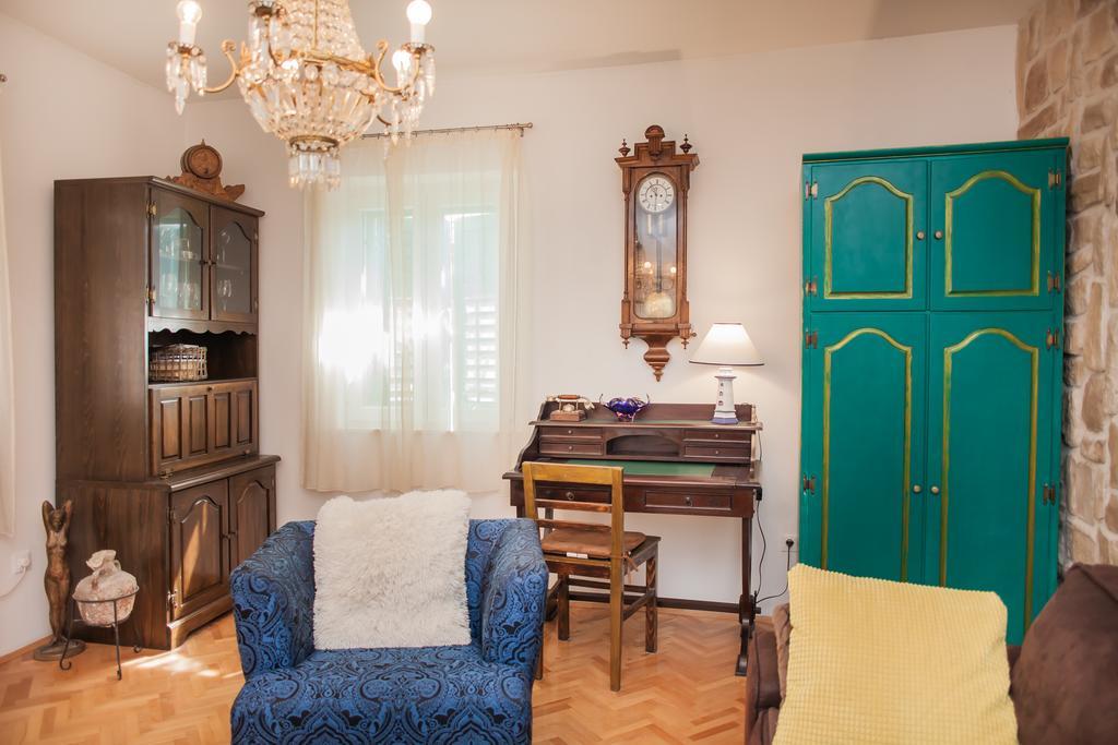 Laurus * Šibenik