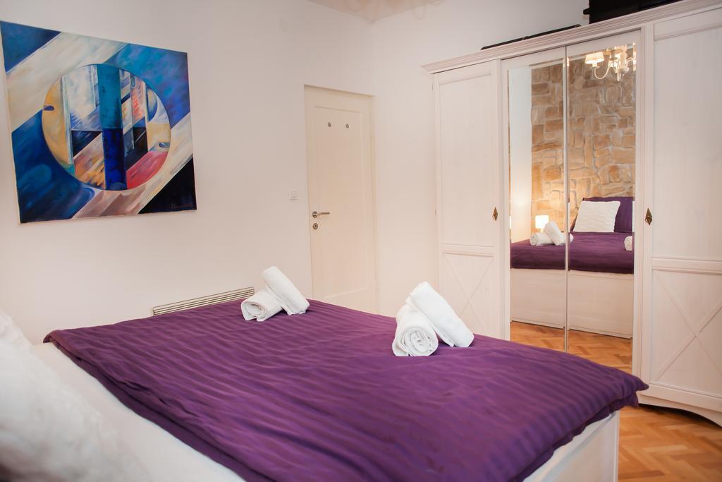 Apartments Laurus Apartment